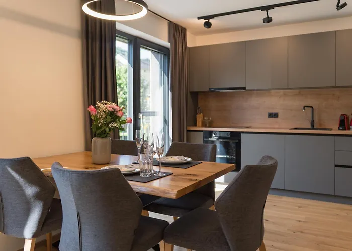 Alpenlodge - Skiing Apartment Haus im Ennstal